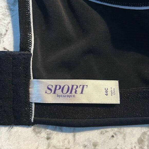 Cacique Women’s Sport Bra Size 44C  Black Adjustable straps - Picture 3 of 4